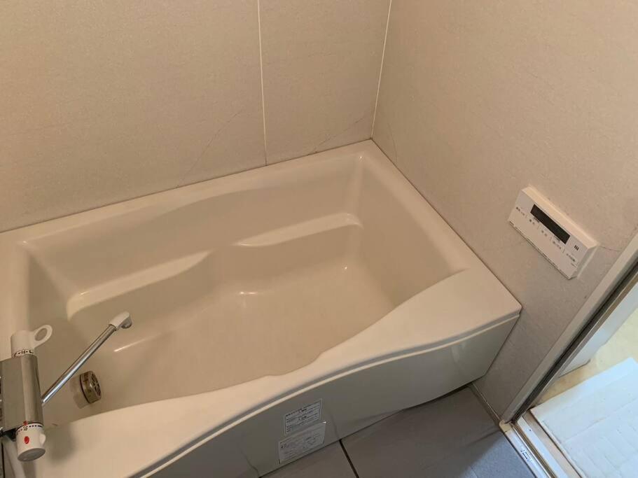 Compact 2dk In West Shinjuku Apartment Tokyo